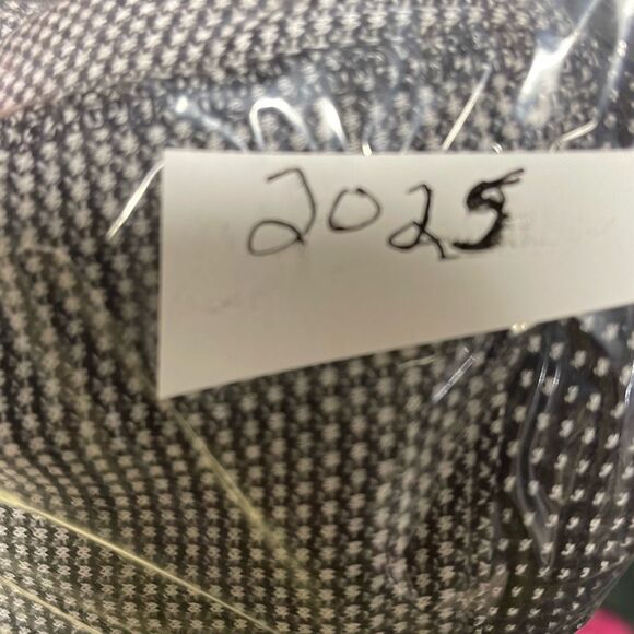 J.Jill size PM knit loose fit scoop neck knit top or sweater. - Picture 10 of 10